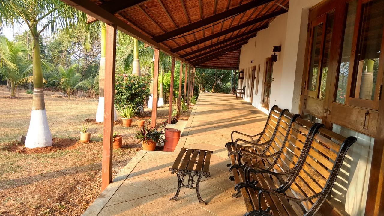 V Resorts Mahua Bagh Murud Nāndgaon Exteriör bild