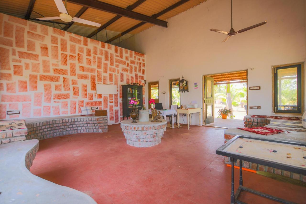 V Resorts Mahua Bagh Murud Nāndgaon Exteriör bild