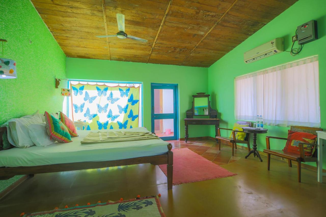 V Resorts Mahua Bagh Murud Nāndgaon Exteriör bild